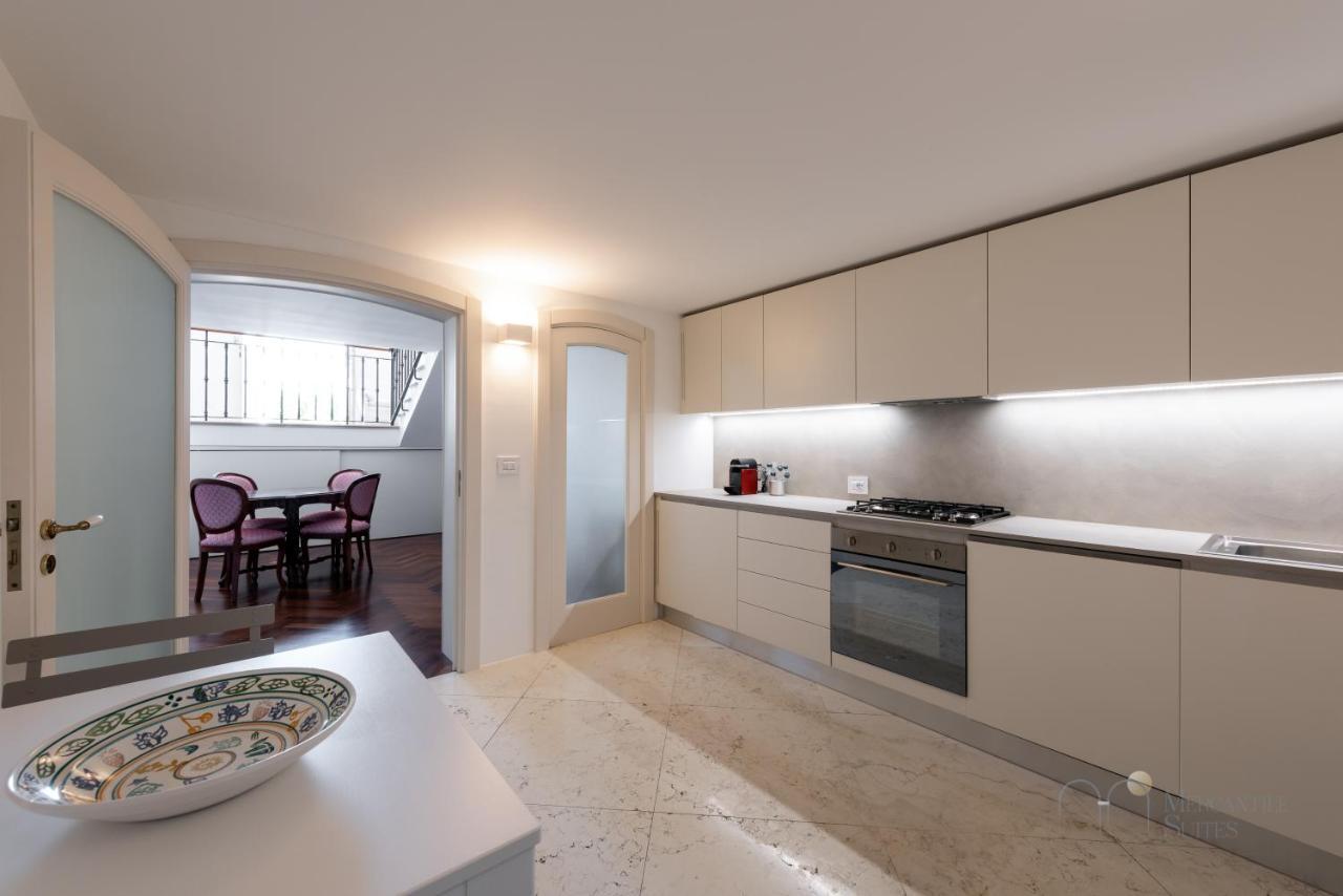 Mercantile Suites - Bari Vecchia Bagian luar foto